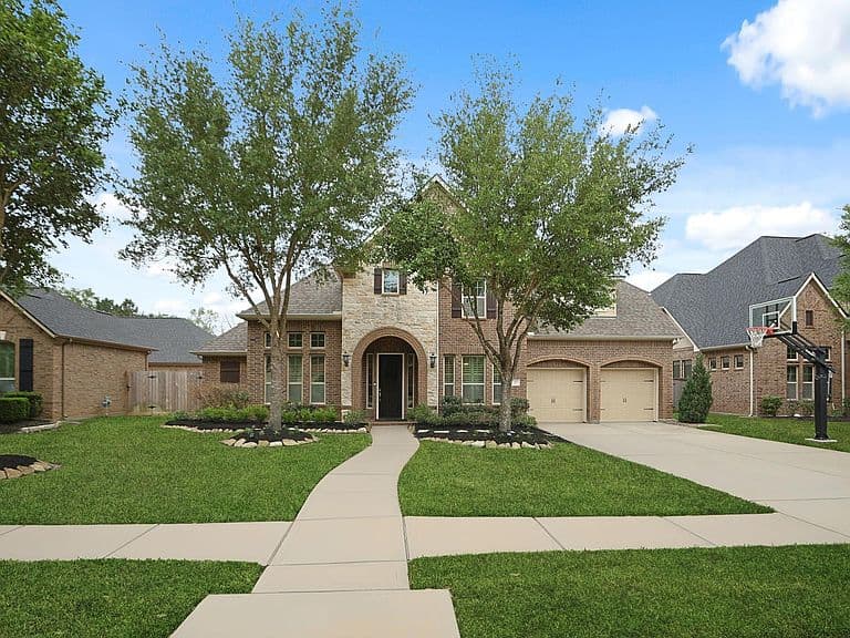 Listing photo 3