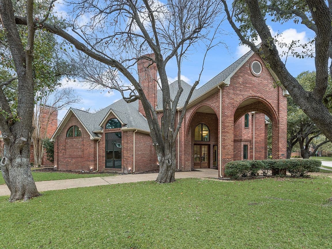 Primary listing photo