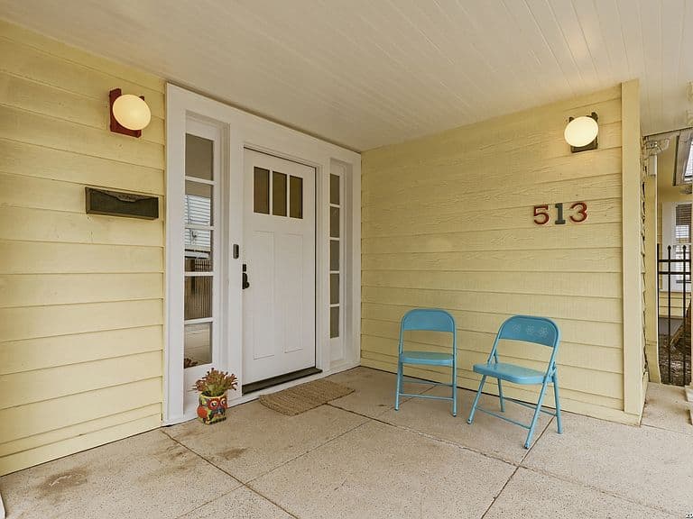 Listing photo 3