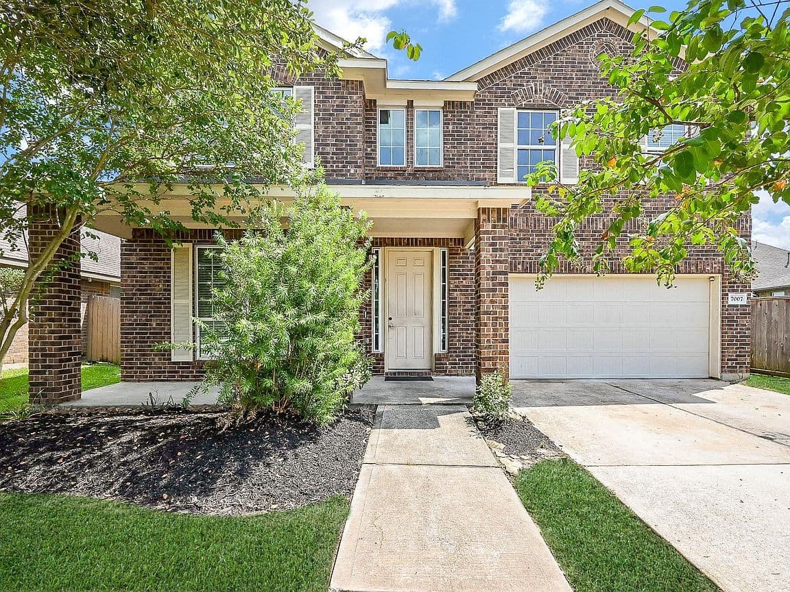 Primary listing photo