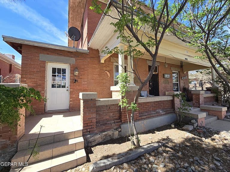 Listing photo 4