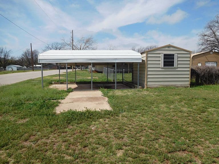 Listing photo 4
