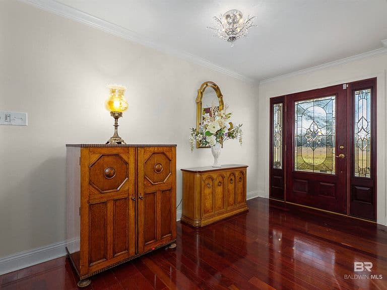 Listing photo 5