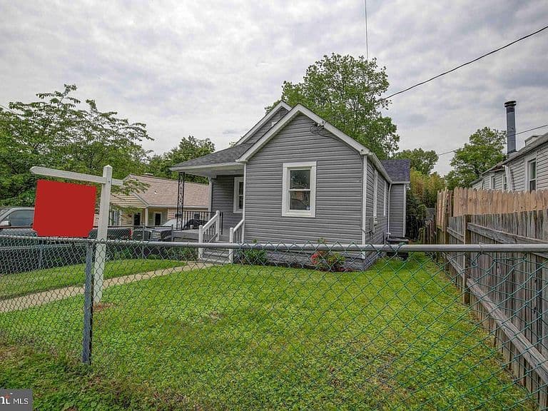 Listing photo 5