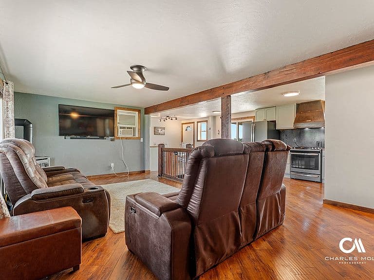 Listing photo 5
