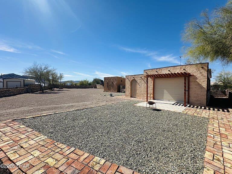 Listing photo 4