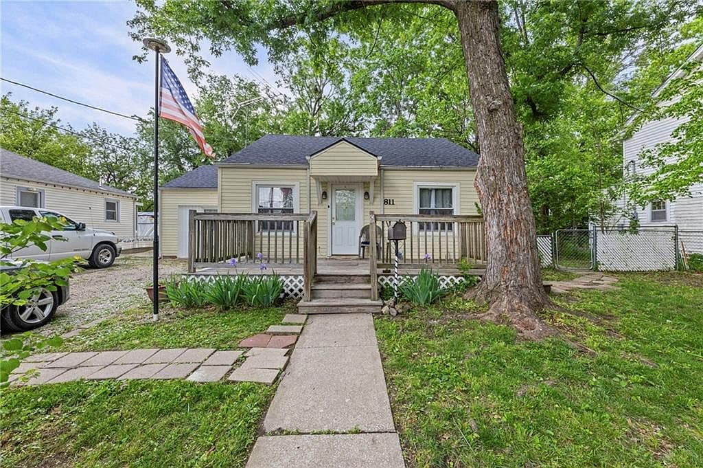 Primary listing photo