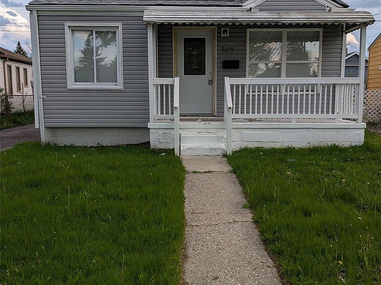 Listing photo 2