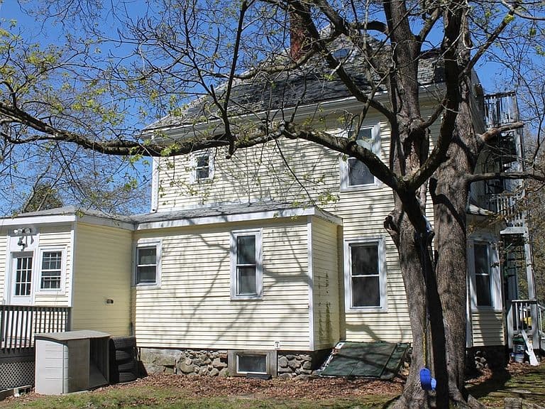 Listing photo 5