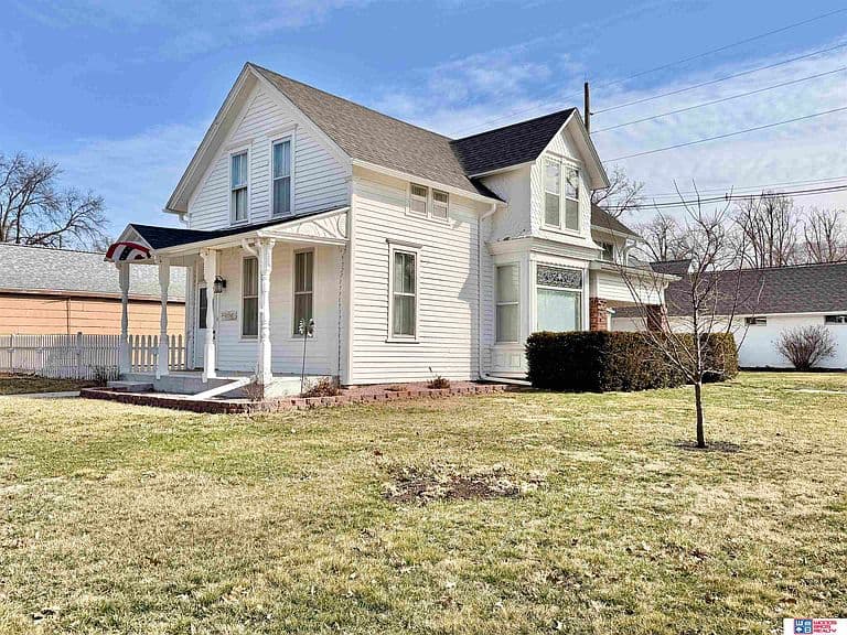 Listing photo 2
