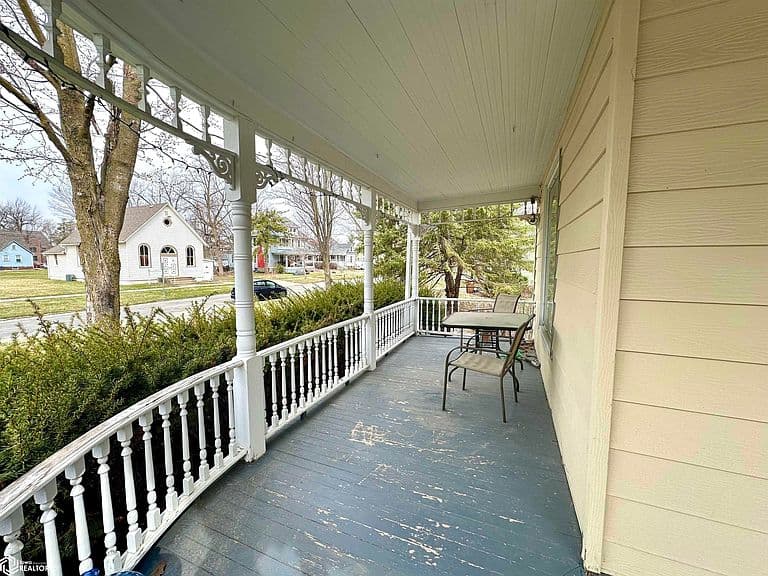 Listing photo 4