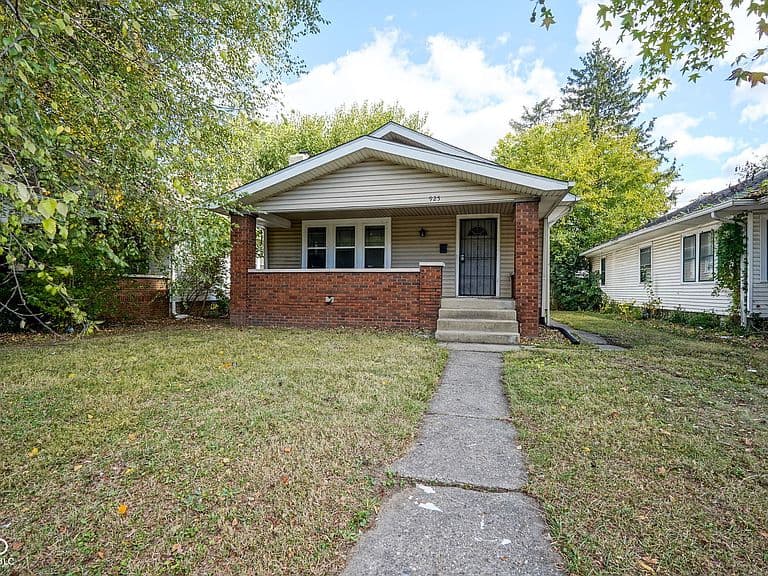 Listing photo 2