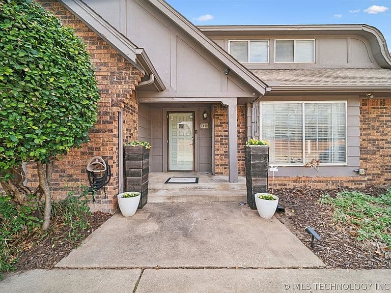 Listing photo 4