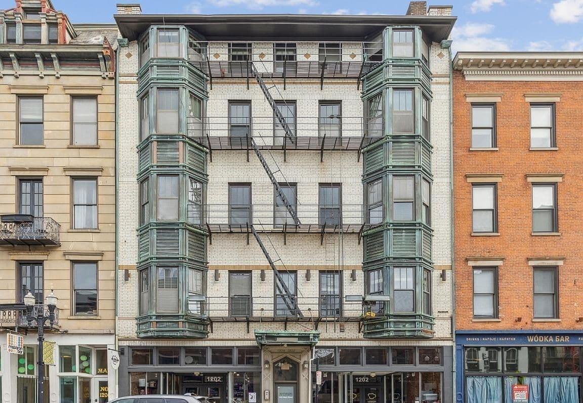 Primary listing photo