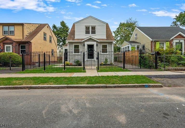 Listing photo 4