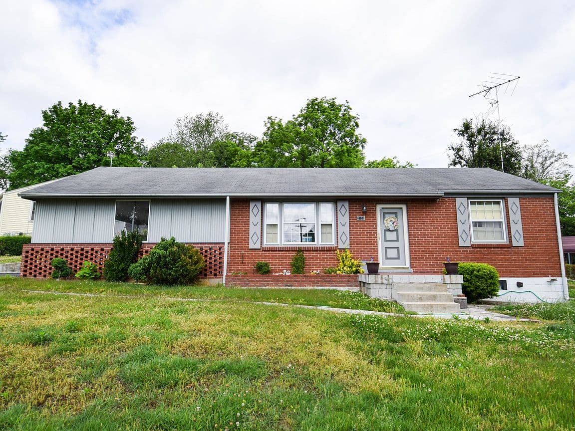 Primary listing photo