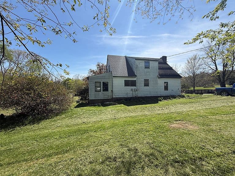 Listing photo 4