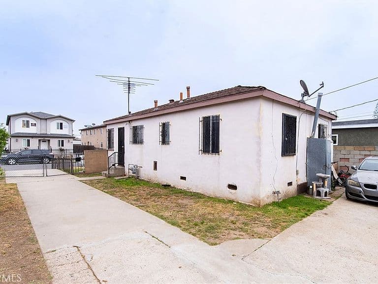 Listing photo 5