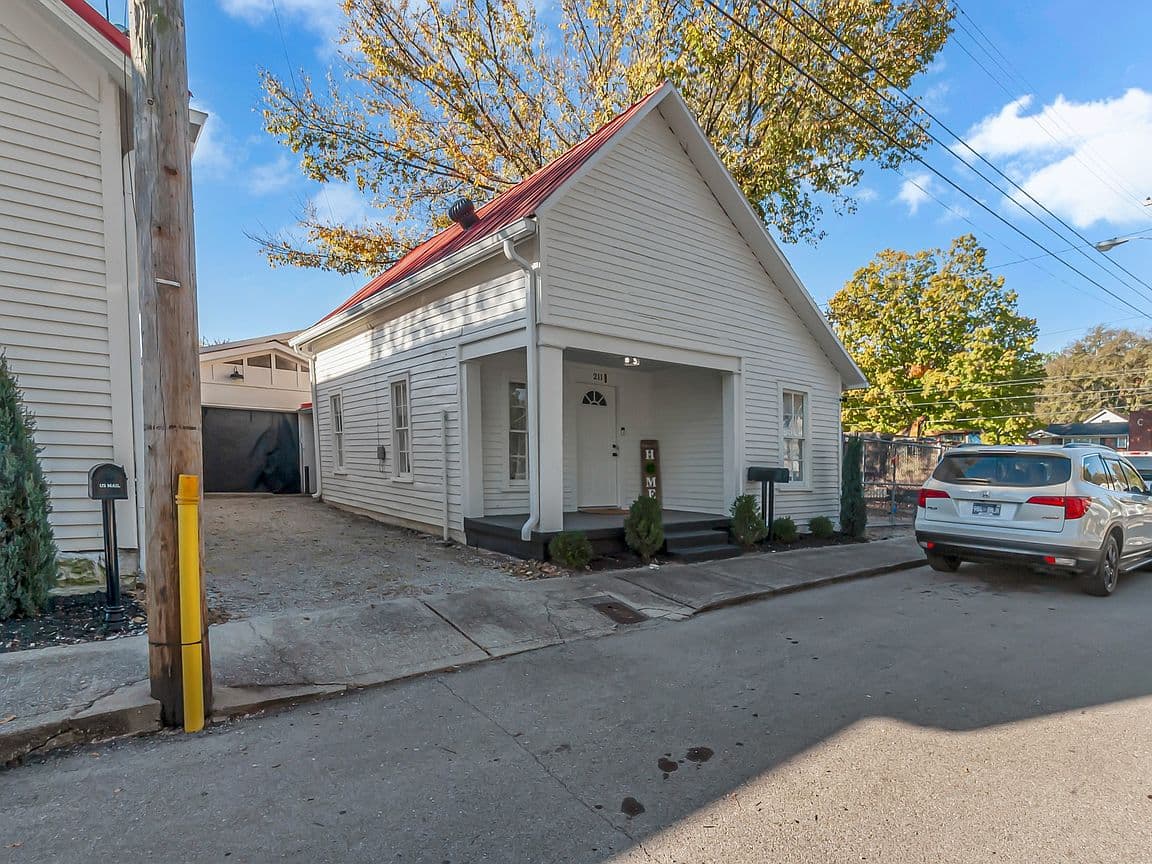 Primary listing photo