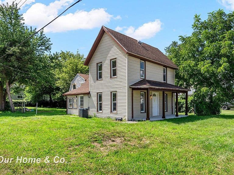 Listing photo 4