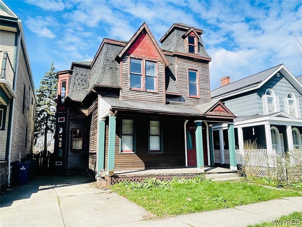 Primary listing photo