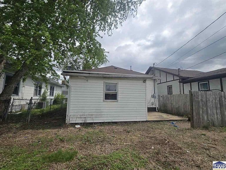 Listing photo 5