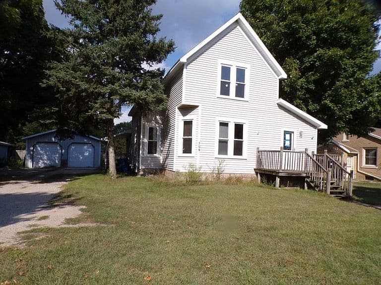 Listing photo 5