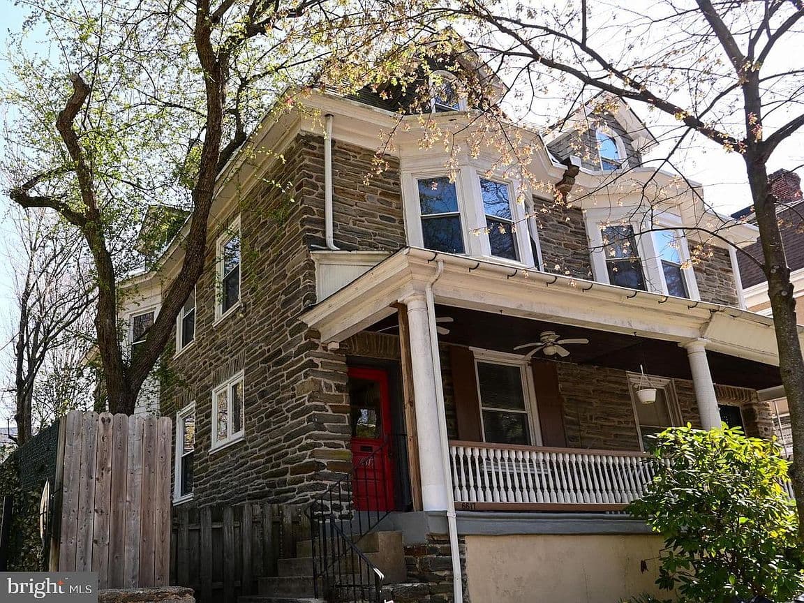 Primary listing photo