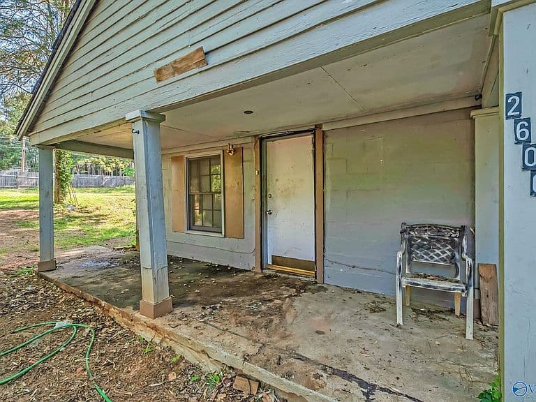 Listing photo 4
