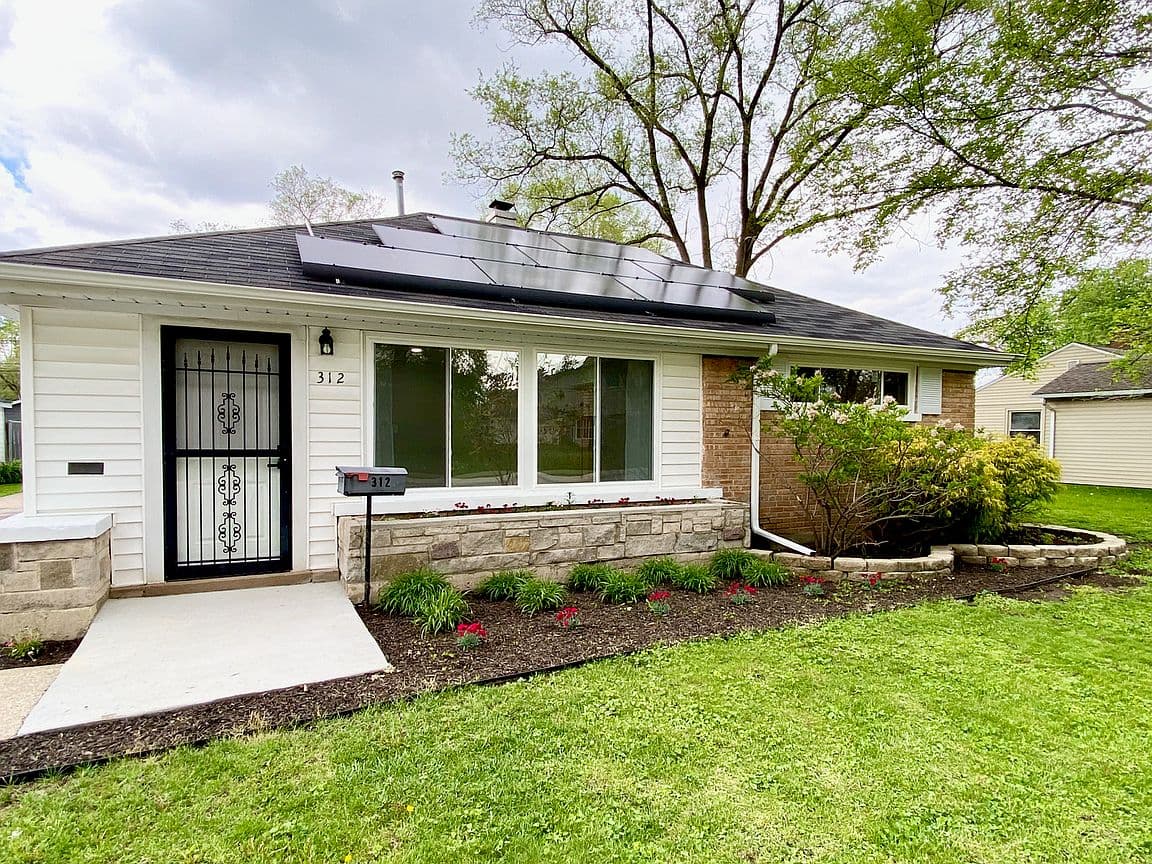 Primary listing photo