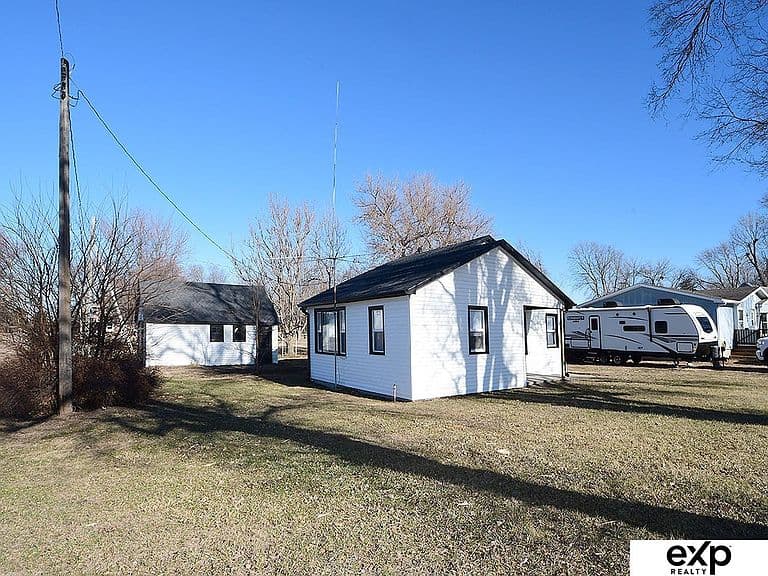 Listing photo 4