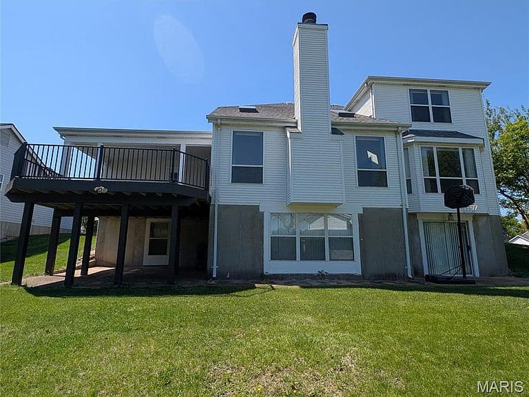 Listing photo 3