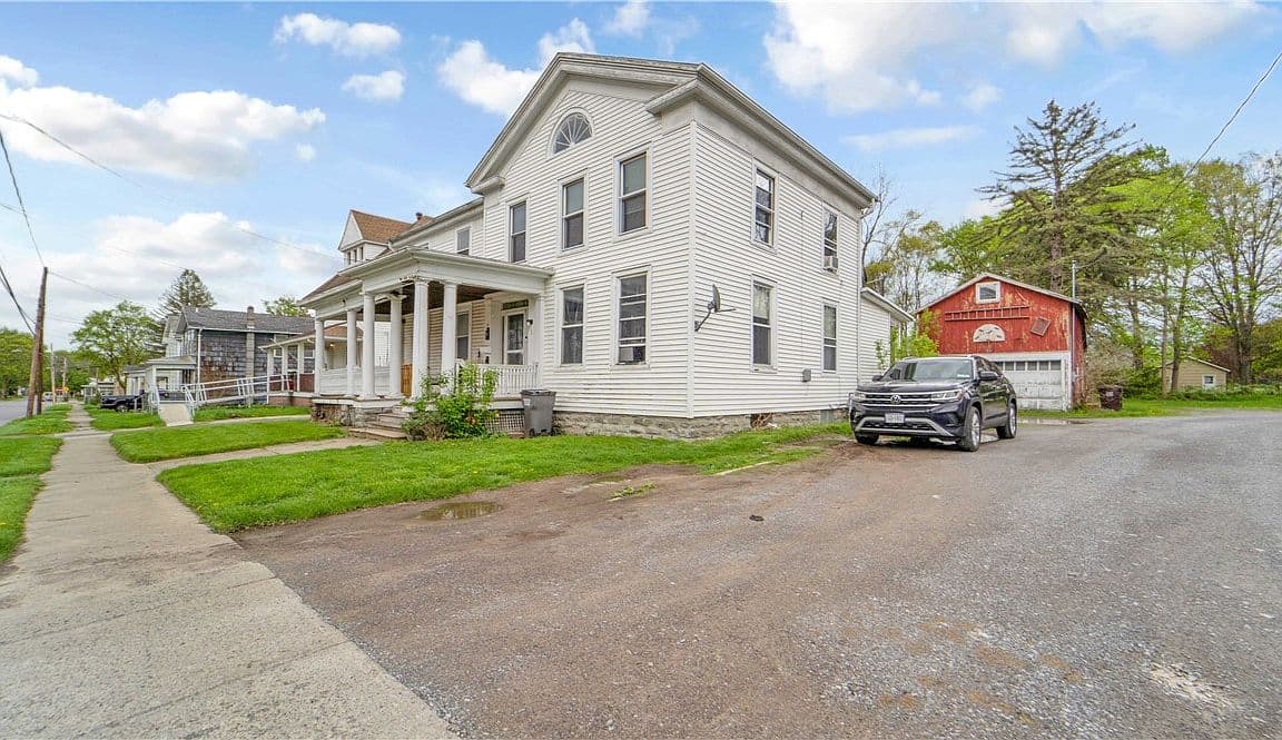 Primary listing photo