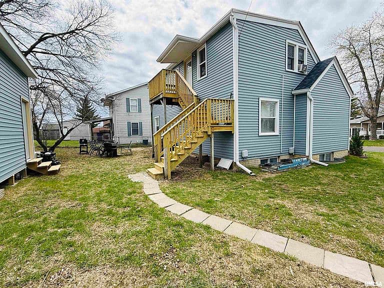 Listing photo 3