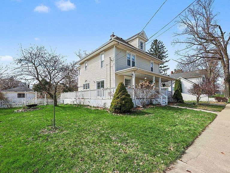 Listing photo 4