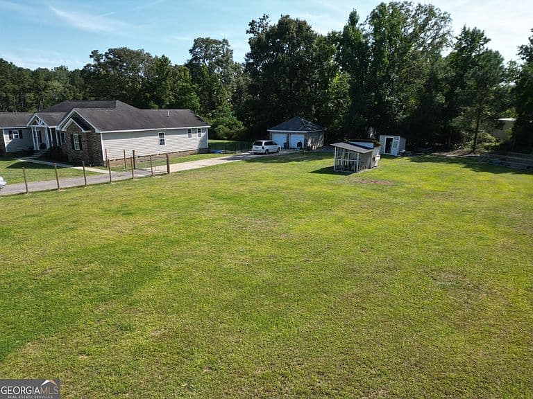 Listing photo 5