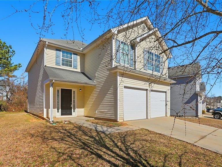 Listing photo 3