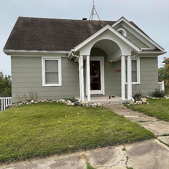 Listing photo