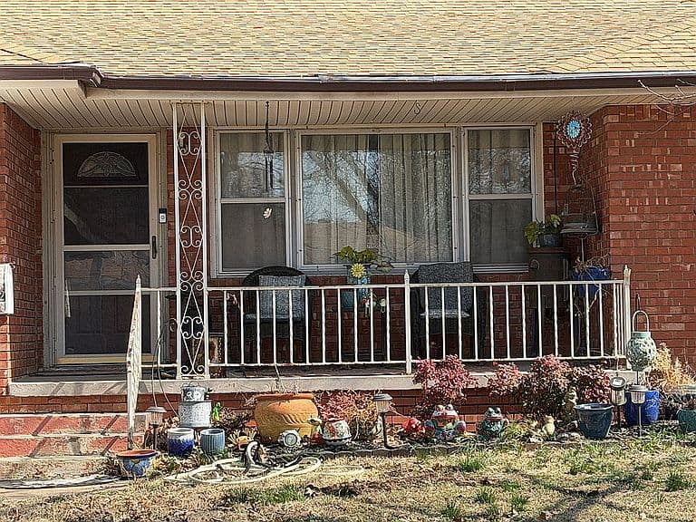 Listing photo 3