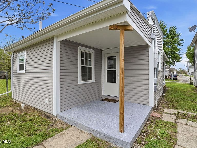Listing photo 5