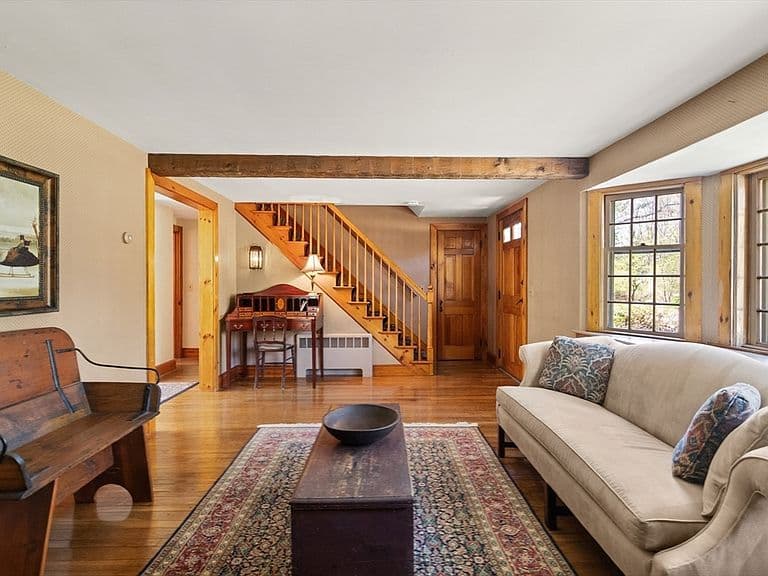 Listing photo 3