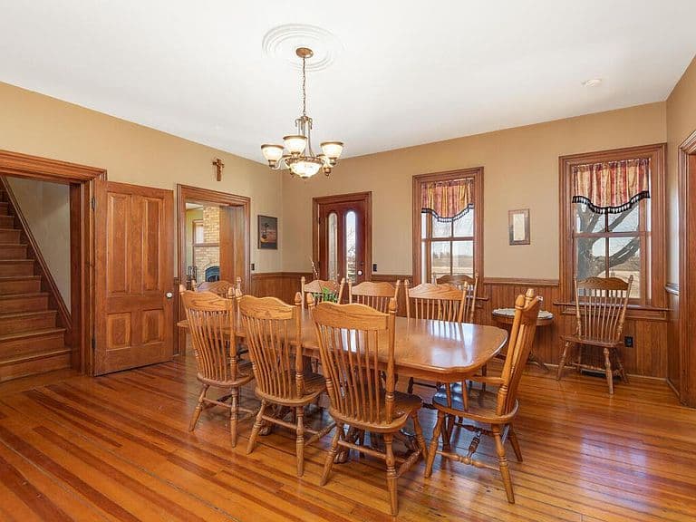 Listing photo 5