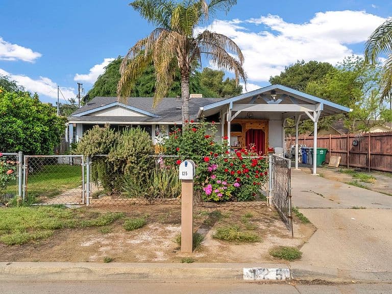 Listing photo 3