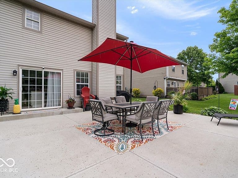 Listing photo 4