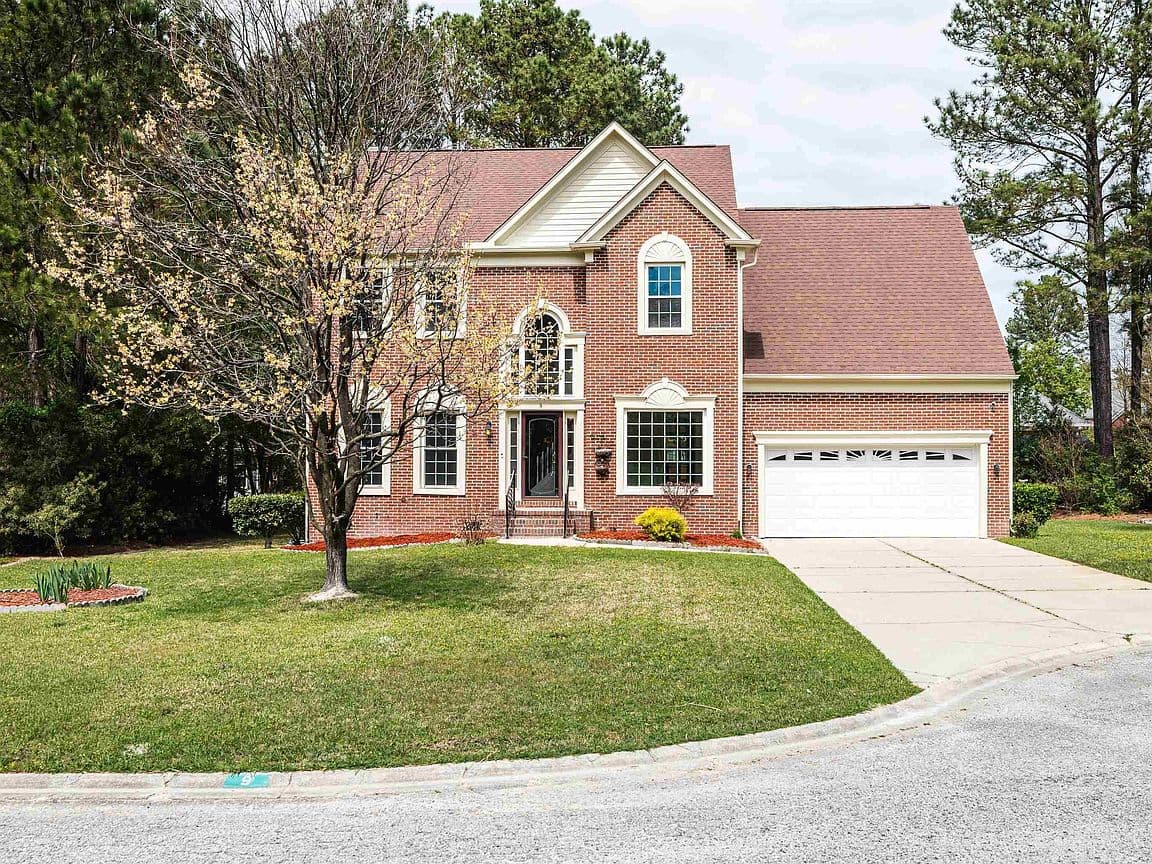 Primary listing photo