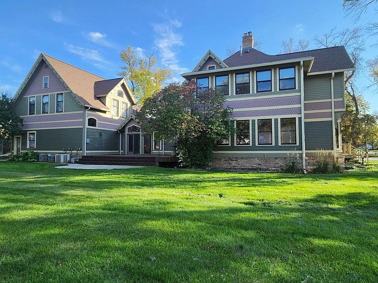 Listing photo 5