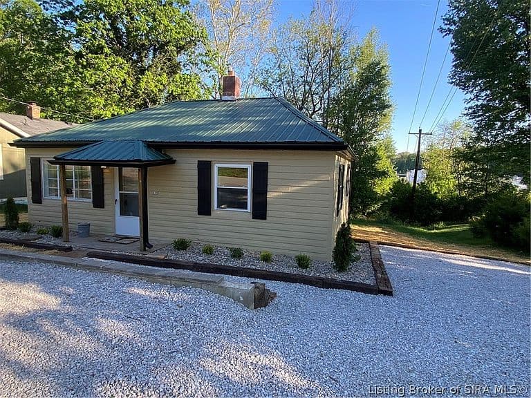 Listing photo 4