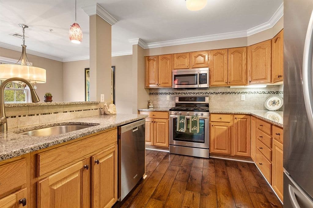 Primary listing photo