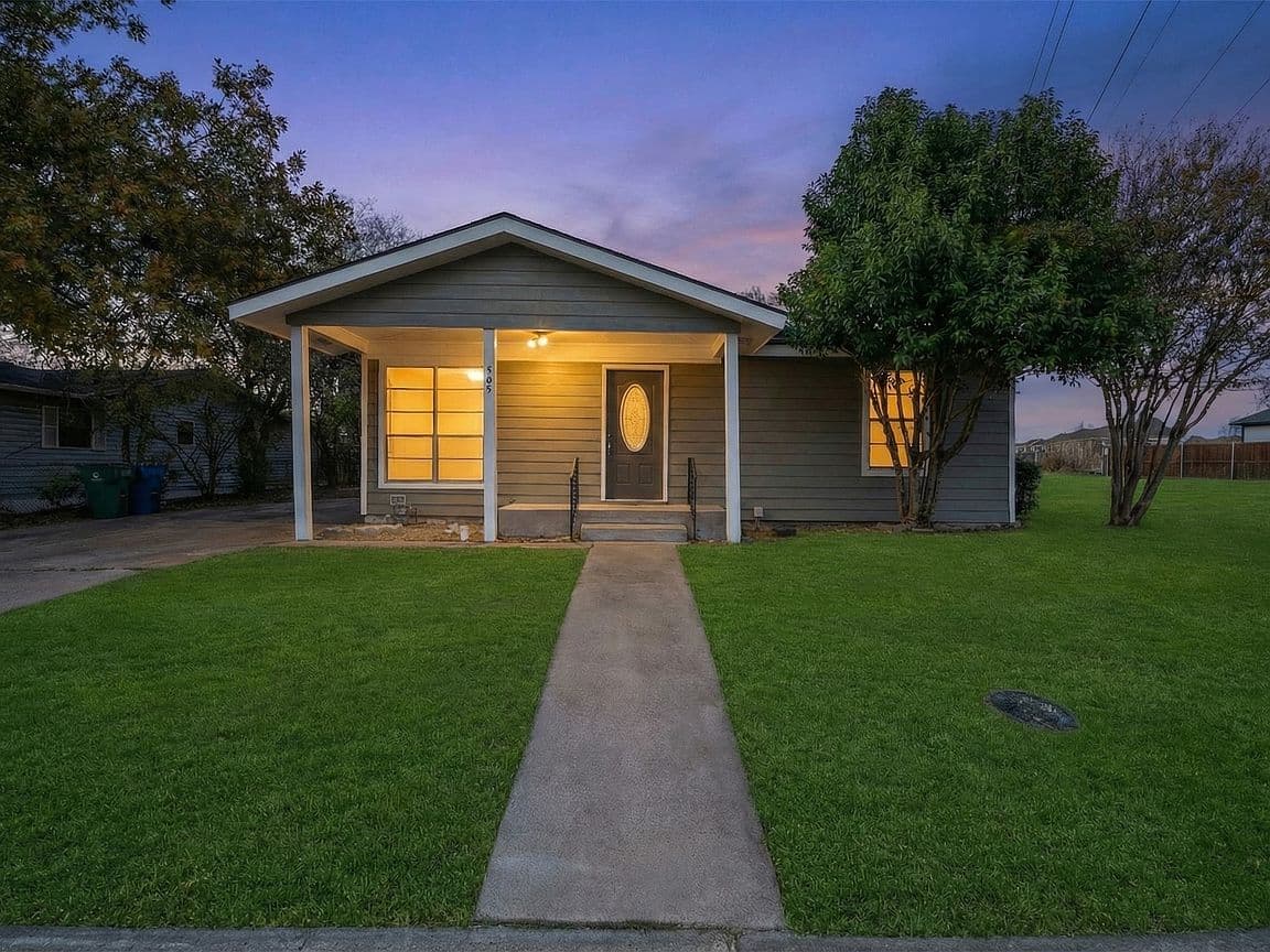 Primary listing photo
