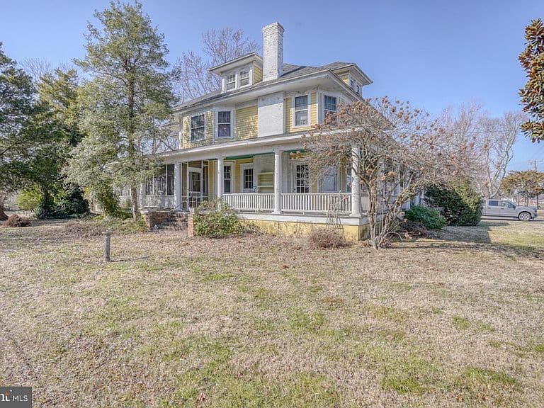 Listing photo 4